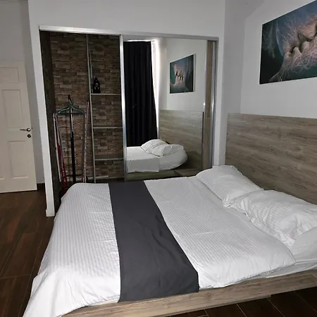 In Apartamento Tirana